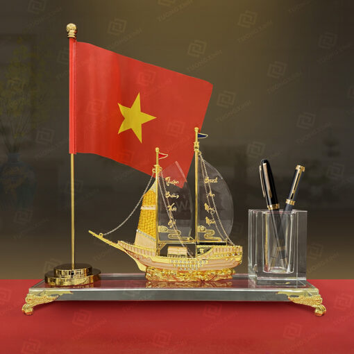 Hộp đựng bút pha lê thuyền thuận buồm xuôi gió quà tặng khách hàng đối tác, quà tặng doanh nghiệp QT26