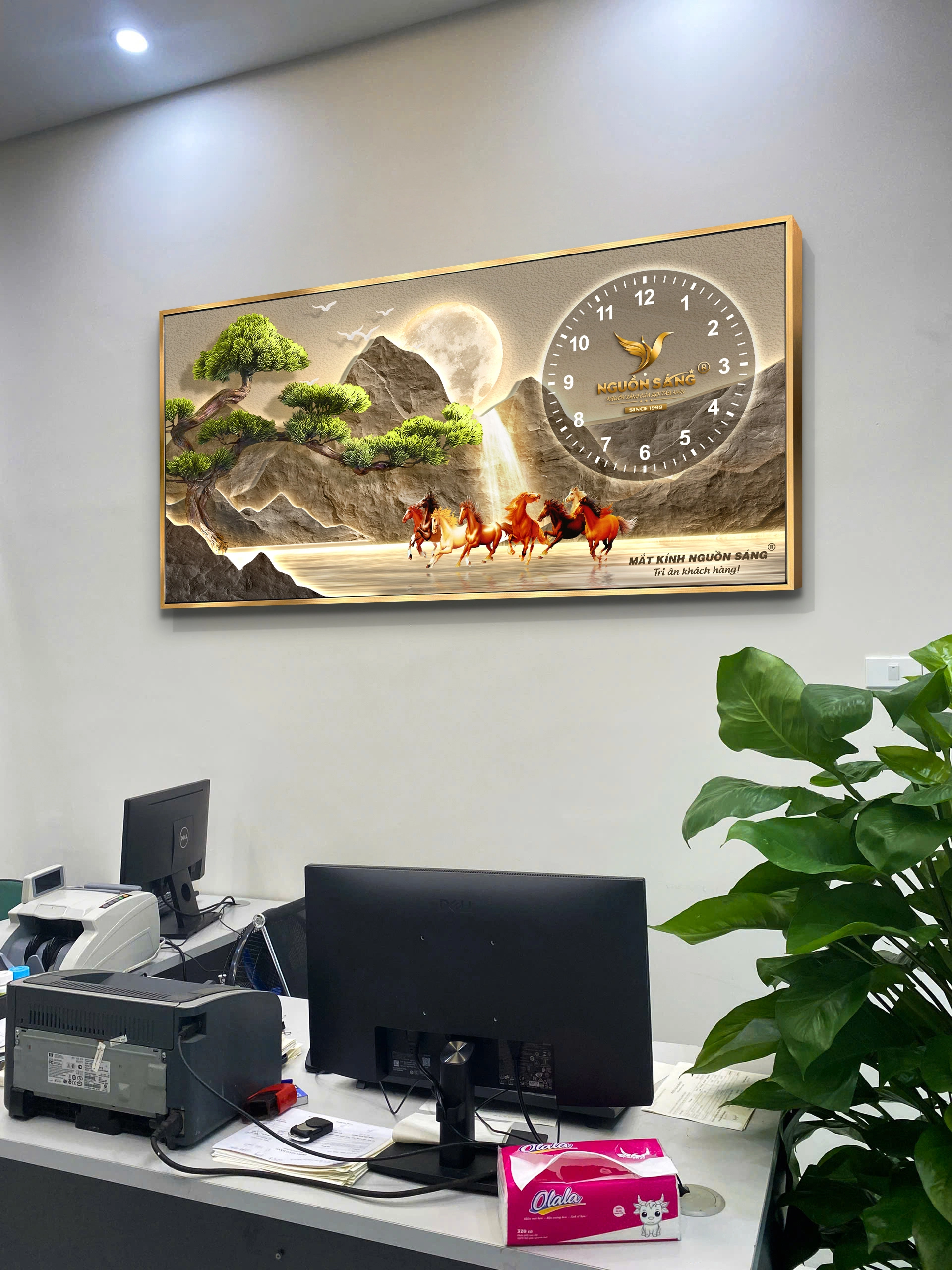 Đồng hồ treo tường in logo thiết kế theo yêu cầu, quà tặng khách hàng doanh nghiệp DGL17 7 Đồng hồ treo tường in logo thiết kế theo yêu cầu, quà tặng khách hàng doanh nghiệp DGL17 - Ảnh 7